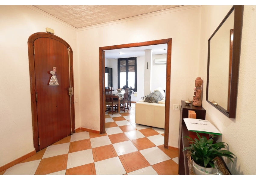 Apartament w Walencji w najdroższej części miasta